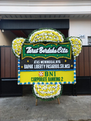 Papan Bunga Duka di Trimurti